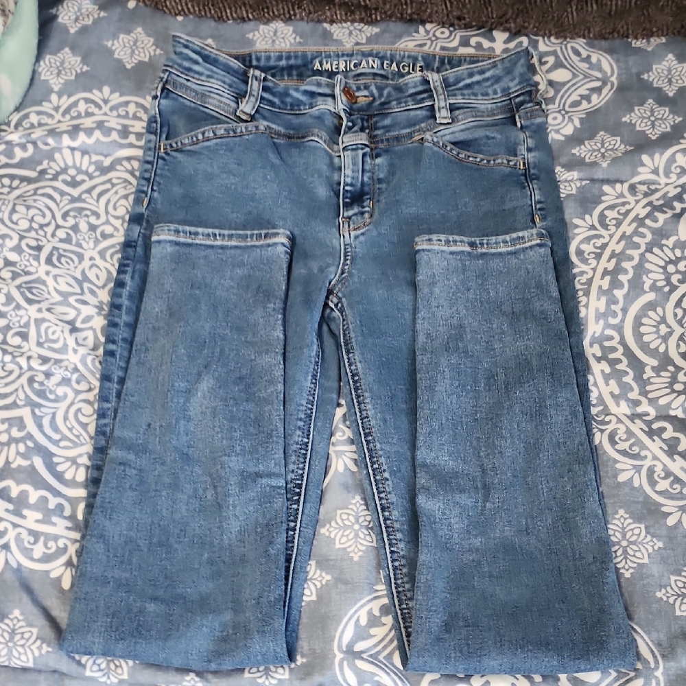 American Eagle Outfitters Women's Denim Jeans Size 8. Skinny Leg